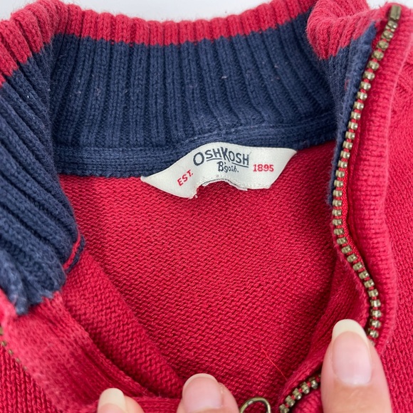 Oshkosh Boys’ Red Knit Pullover Sweater size 6/7T - Picture 4 of 4